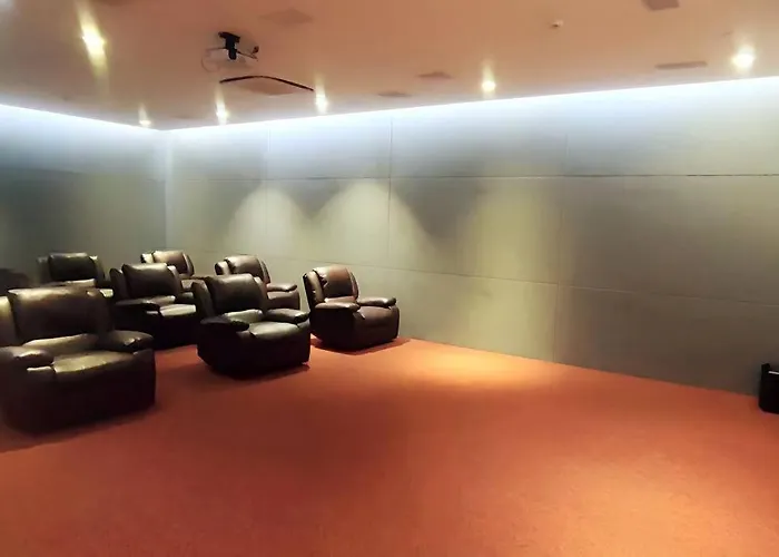 Aveline Cozy Skyline View Acqua Private Residences Near Rockwell Makati