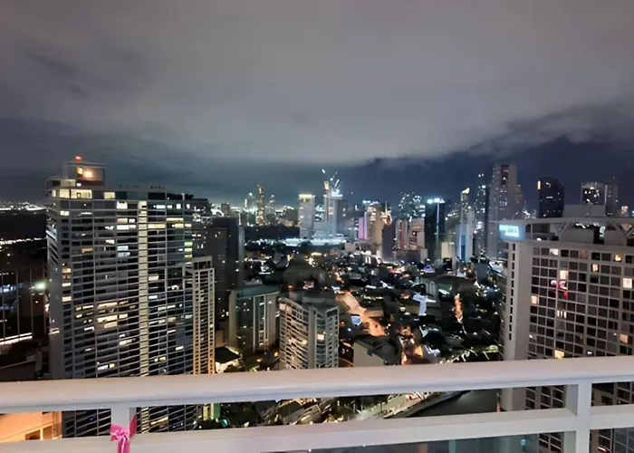 Aveline Cozy Skyline View Acqua Private Residences Near Rockwell Makati Apartment Manila