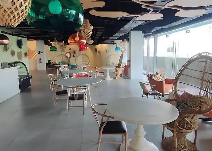 Aveline Cozy Skyline View Acqua Private Residences Near Rockwell Makati