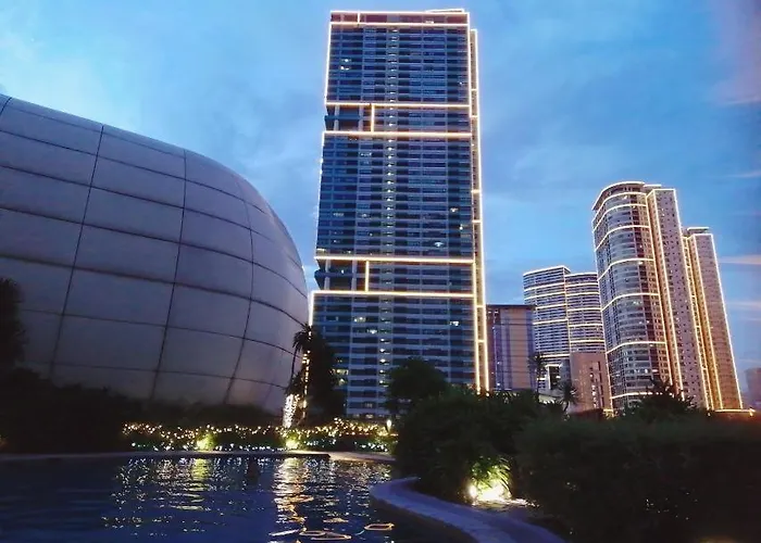 Aveline Cozy Skyline View Acqua Private Residences Near Rockwell Makati *